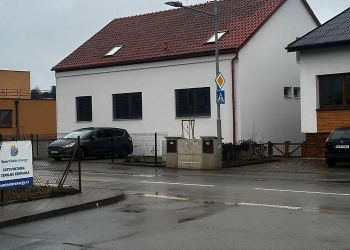 V Podzámčí